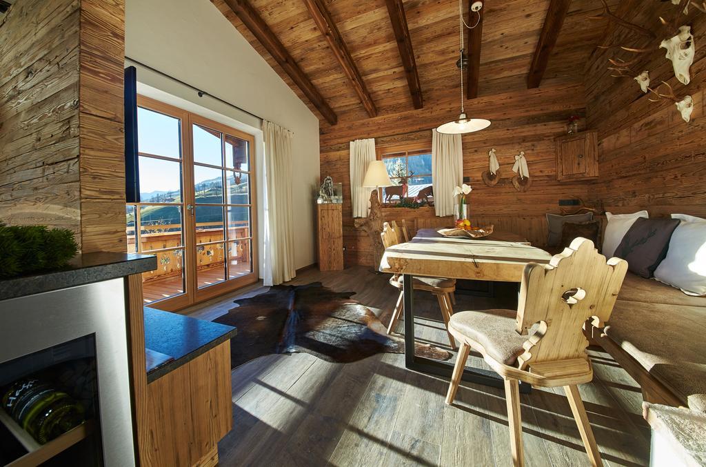 Panorama Chalets Saalbach Hinterglemm Szoba fotó